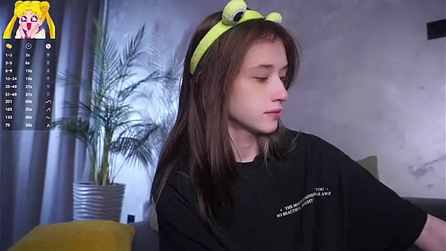 EdlinHargus online show from April 15, 2:51 am