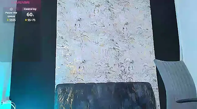 Snapshot of emilybaboo chatting on January 10, 3:06 pm emilybaboo online show from January 10, 3:06 pm