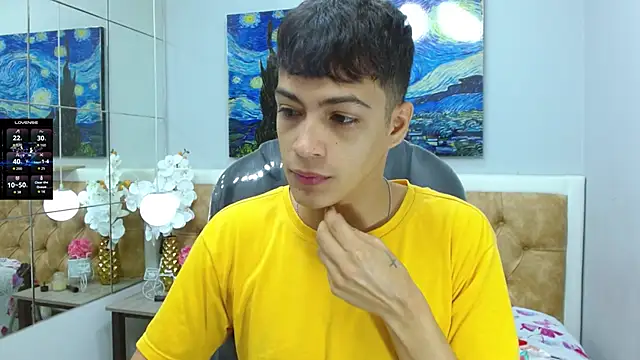 SkinnyBoy  online show from November 6, 12:28 pm