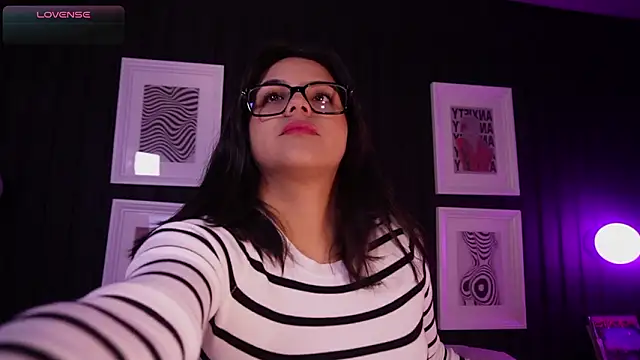 Sophia wilsonn  online show from March 13, 10:44 am