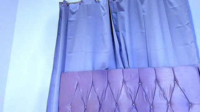 Snapshot of Ashley_piinkk_ chatting on February 2, 4:59 am Ashley piinkk online show from February 2, 4:59 am