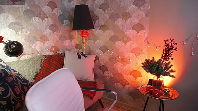 Snapshot of UmaTruewoman chatting on December 24, 6:11 am UmaTruewoman online show from December 24, 6:11 am