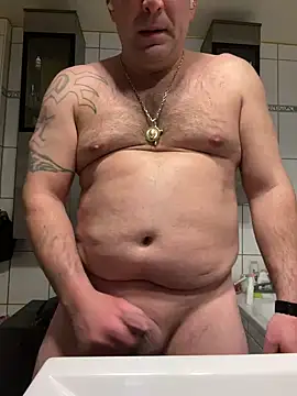 Snapshot of radoka chatting on March 8, 5:33 pm radoka online show from March 8, 5:33 pm