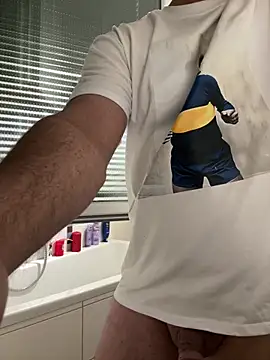 Snapshot of radoka chatting on November 22, 10:09 pm radoka online show from November 22, 10:09 pm