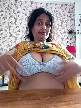Snapshot of Rasmalai786 chatting on July 28, 9:37 am Rasmalai786 online show from July 28, 9:37 am