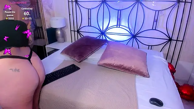 Snapshot of Paiige_peach chatting on February 15, 11:17 am Paiige peach online show from February 15, 11:17 am