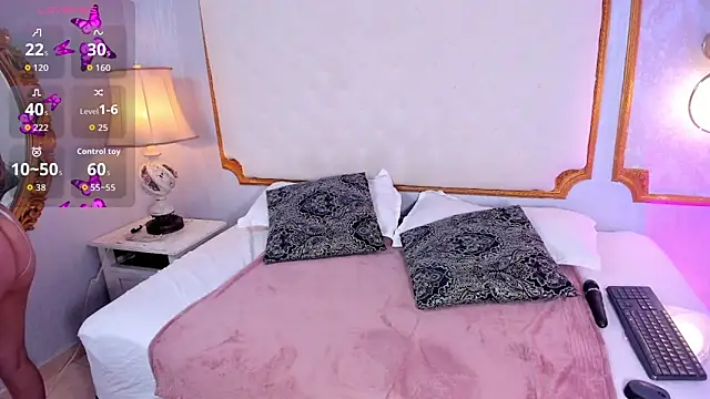 Snapshot of Paiige_peach chatting on October 9, 7:45 pm Paiige peach online show from October 9, 7:45 pm