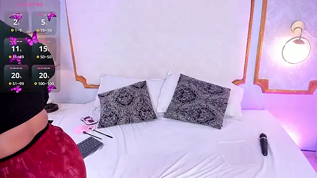 Snapshot of Paiige_peach chatting on October 24, 7:43 pm Paiige peach online show from October 24, 7:43 pm