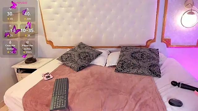 Snapshot of Paiige_peach chatting on November 23, 11:21 am Paiige peach online show from November 23, 11:21 am