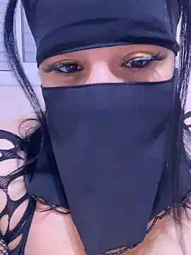 Snapshot of mari_layali chatting on February 28, 3:48 am mari layali online show from February 28, 3:48 am