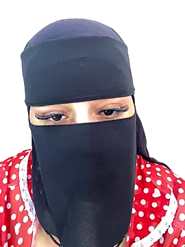 Snapshot of mari_layali chatting on November 27, 11:34 am mari layali online show from November 27, 11:34 am