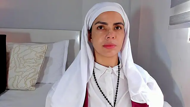 Snapshot of ClaraMariaMon chatting on June 24, 2:27 pm ClaraMariaMon online show from June 24, 2:27 pm
