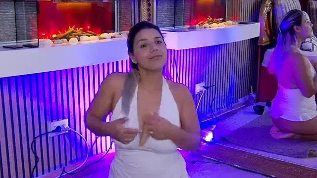 Snapshot of SweetMissXXX chatting on November 2, 9:00 am SweetMissXXX online show from November 2, 9:00 am