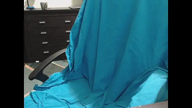 Snapshot of sexualtensionrelation chatting on December 18, 9:43 pm sexualtensionrelation online show from December 18, 9:43 pm