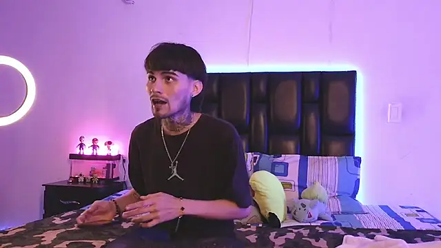 Brutal Sex Fucking online show from October 24, 9:44 pm