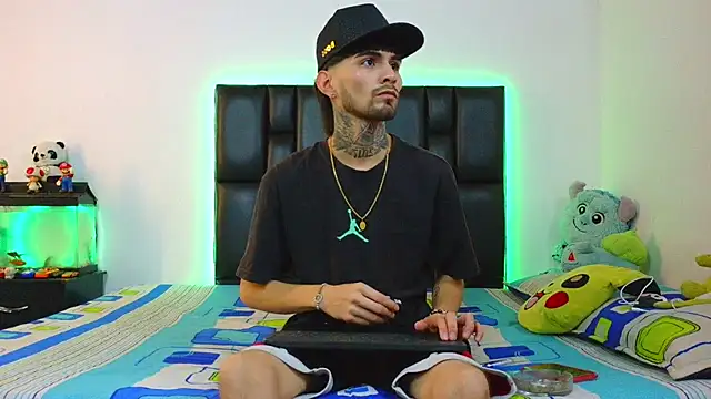 Brutal Sex Fucking online show from June 2, 1:51 am