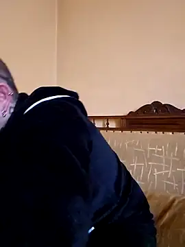 Snapshot of TattooedDick92 chatting on January 3, 11:35 am TattooedDick92 online show from January 3, 11:35 am