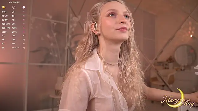 marylunamay online show from March 23, 5:11 am