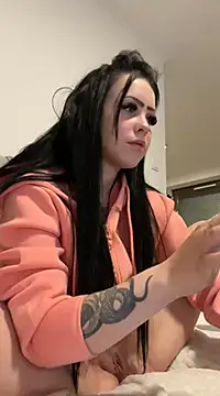 Snapshot of Highschoolpussy chatting on February 15, 2:26 am Highschoolpussy online show from February 15, 2:26 am