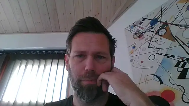 Snapshot of Gotta1 chatting on November 22, 11:09 am Gotta1 online show from November 22, 11:09 am