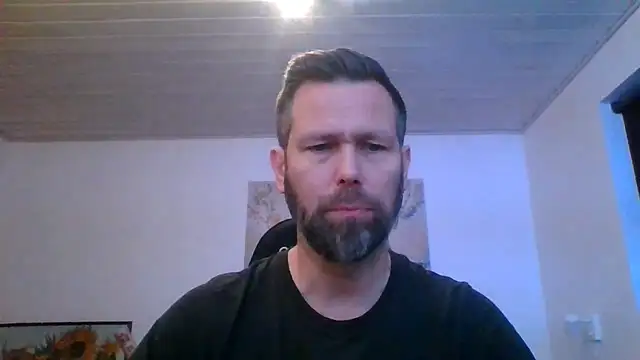 Snapshot of Gotta1 chatting on December 5, 3:20 pm Gotta1 online show from December 5, 3:20 pm