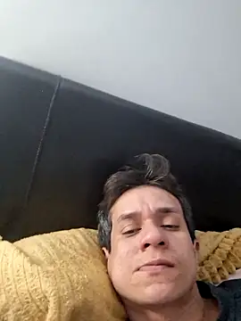 Tulio maravilha12 online show from March 14, 1:34 am