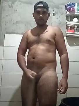 Snapshot of travieso2893 chatting on February 19, 3:17 am travieso2893 online show from February 19, 3:17 am