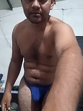 Snapshot of travieso2893 chatting on November 9, 6:01 am travieso2893 online show from November 9, 6:01 am