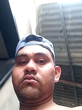 Snapshot of travieso2893 chatting on November 25, 6:52 pm travieso2893 online show from November 25, 6:52 pm