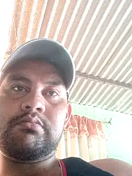 travieso2893 online show from April 8, 4:40 pm