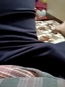 Naresh00766 online show from December 16, 1:38 pm