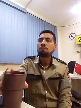 Snapshot of EnriquePersian197 chatting on January 18, 1:30 am EnriquePersian197 online show from January 18, 1:30 am