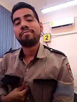 Snapshot of EnriquePersian197 chatting on February 20, 5:51 pm EnriquePersian197 online show from February 20, 5:51 pm