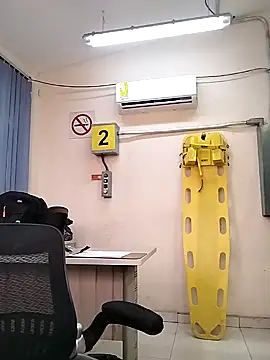 Snapshot of EnriquePersian197 chatting on November 6, 2:51 pm EnriquePersian197 online show from November 6, 2:51 pm