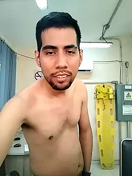 Snapshot of EnriquePersian197 chatting on November 17, 6:57 pm EnriquePersian197 online show from November 17, 6:57 pm