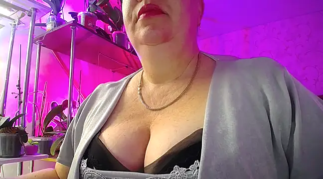  Sweet Woman online show from January 24, 4:16 am