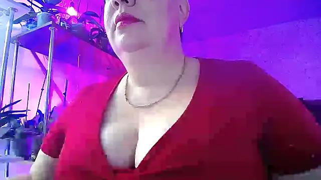  Sweet Woman online show from November 4, 5:28 am