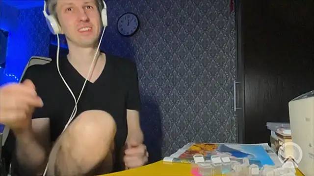 Aki-Laky online show from March 3, 7:09 pm