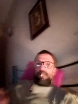 Snapshot of Porco81cazzo chatting on November 29, 9:07 pm Porco81cazzo online show from November 29, 9:07 pm