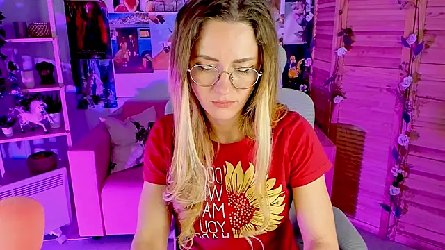 Snapshot of LadyIzabel chatting on January 28, 11:38 am LadyIzabel online show from January 28, 11:38 am