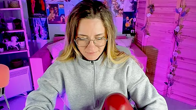 Snapshot of LadyIzabel chatting on January 28, 2:53 pm LadyIzabel online show from January 28, 2:53 pm