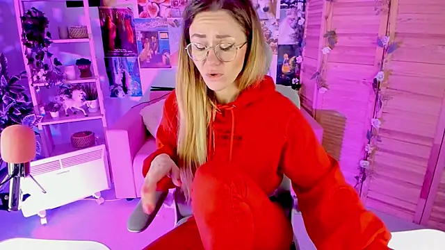 Snapshot of LadyIzabel chatting on January 30, 8:11 am LadyIzabel online show from January 30, 8:11 am