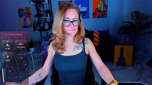 Snapshot of LadyIzabel chatting on November 26, 5:41 am LadyIzabel online show from November 26, 5:41 am