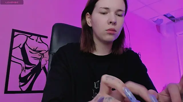 Snapshot of AliceSunday chatting on February 4, 1:59 pm AliceSunday online show from February 4, 1:59 pm