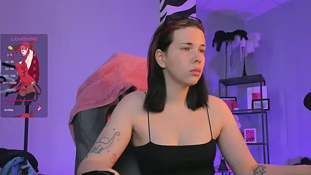 Snapshot of AliceSunday chatting on September 19, 10:05 am AliceSunday online show from September 19, 10:05 am