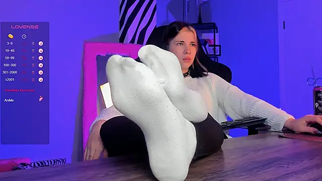 Snapshot of AliceSunday chatting on October 9, 2:09 am AliceSunday online show from October 9, 2:09 am