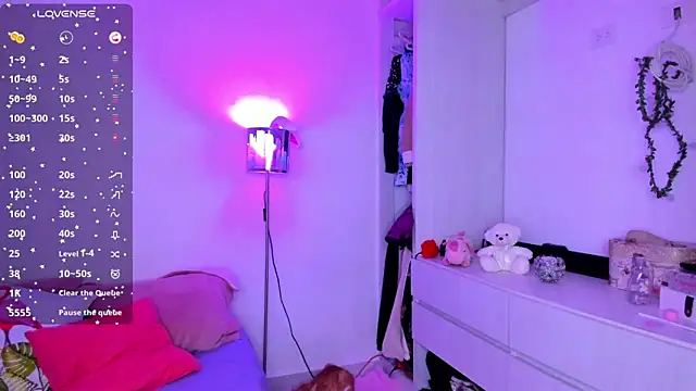 Lunadahia online show from March 31, 8:15 am