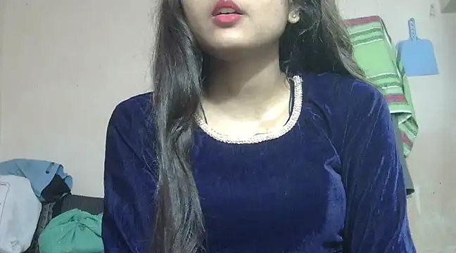 Snapshot of Aayesha chatting on December 2, 5:37 pm Aayesha online show from December 2, 5:37 pm