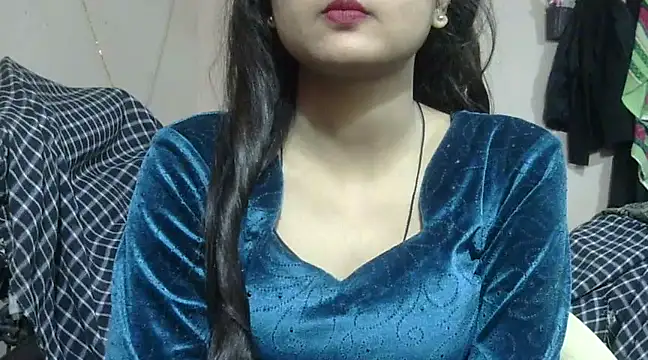 Snapshot of Aayesha chatting on December 5, 3:59 am Aayesha online show from December 5, 3:59 am