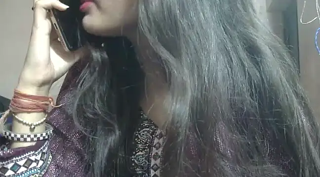 Snapshot of Aayesha chatting on January 19, 12:17 pm Aayesha online show from January 19, 12:17 pm